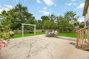 5498 Apple Blossom Ln, Friendswood, TX 77546 - Photo 13