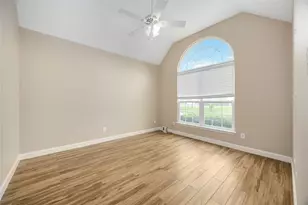 5498 Apple Blossom Ln, Friendswood, TX 77546 - Photo 5