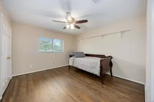 5498 Apple Blossom Ln, Friendswood, TX 77546 - Photo 19