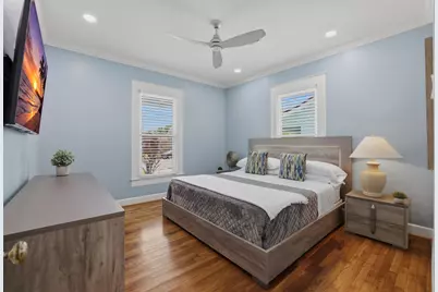 4702 Avenue N 1/2, Galveston, TX 77551 - Photo 7