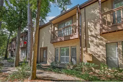 11711 Memorial Drive #13, Houston, TX 77024 - Photo 5