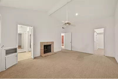 11711 Memorial Drive #13, Houston, TX 77024 - Photo 25