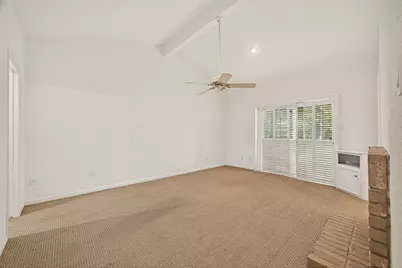 11711 Memorial Drive #13, Houston, TX 77024 - Photo 23