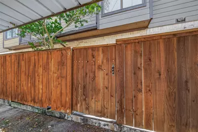 11711 Memorial Drive #13, Houston, TX 77024 - Photo 39