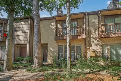 11711 Memorial Drive #13, Houston, TX 77024 - Photo 3