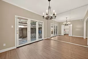 11711 Memorial Dr, Houston, TX 77024 - Photo 13