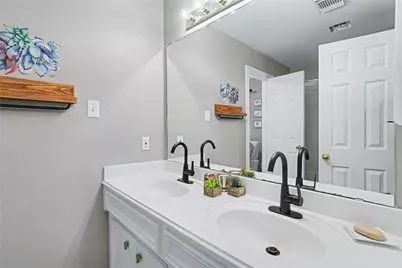 4250 Noble Oak Trail, Houston, TX 77059 - Photo 15
