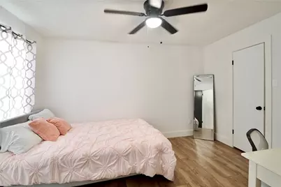 13529 Woodchester Drive, Sugar Land, TX 77498 - Photo 19