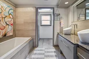 230 E 25th St, Houston, TX 77008 - Photo 35