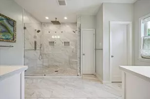 230 E 25th St, Houston, TX 77008 - Photo 31