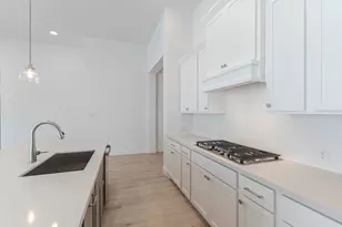 15910 Mahogany Mist Dr, Conroe, TX 77302 - Photo 13