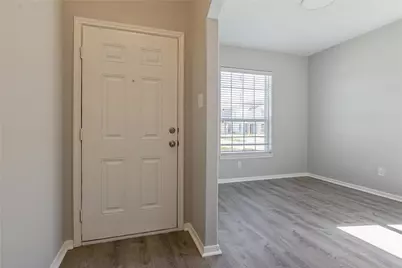 10627 Pine Landing Drive, Houston, TX 77088 - Photo 3