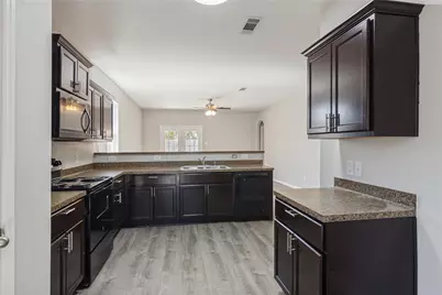 10627 Pine Landing Drive, Houston, TX 77088 - Photo 11