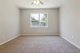 10627 Pine Landing Dr, Houston, TX 77088 - Photo 13