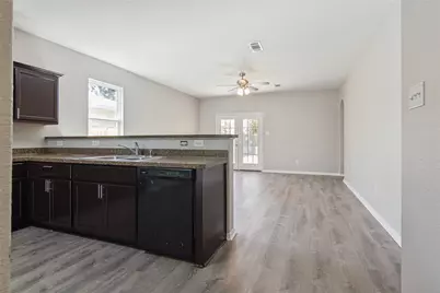 10627 Pine Landing Drive, Houston, TX 77088 - Photo 5