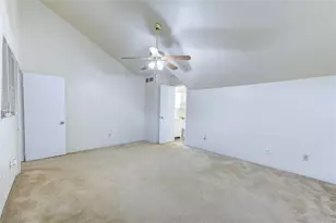 10811 Richmond Ave, Houston, TX 77042 - Photo 11
