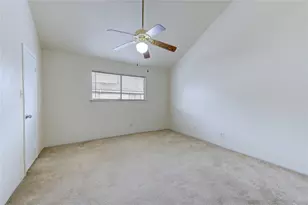 10811 Richmond Ave, Houston, TX 77042 - Photo 23