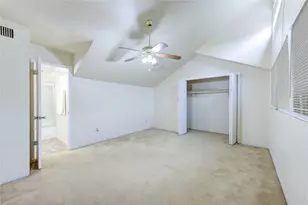 10811 Richmond Ave, Houston, TX 77042 - Photo 9