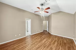 14111 Austin Hollow Ct, Houston, TX 77044 - Photo 7