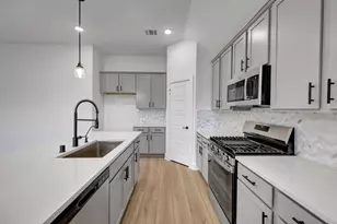 14021 Baikal Mnr Dr, Santa Fe, TX 77510 - Photo 5