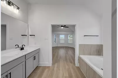 14021 Baikal Manor Drive, Santa Fe, TX 77510 - Photo 9