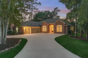 11 Brookwood Ct, Montgomery, TX 77356 - Photo 1