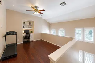 2128 Gillette St, Houston, TX 77006 - Photo 5