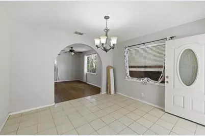 1101 Laredo Street, Sinton, TX 78387 - Photo 7