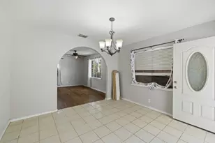 1101 Laredo St, Sinton, TX 78387 - Photo 7