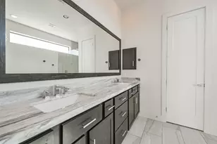 2824 Clay St, Houston, TX 77003 - Photo 27