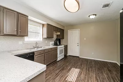 15511 Evergreen Grove Drive, Houston, TX 77083 - Photo 9