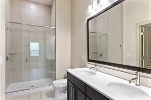 1755 Crescent Plaza Dr, Houston, TX 77077 - Photo 9