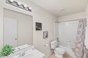 9439 Gnarled Chestnut Ct, Houston, TX 77075 - Photo 21