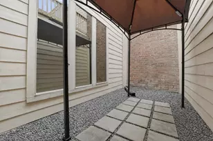 800 Country Pl Dr, Houston, TX 77079 - Photo 17