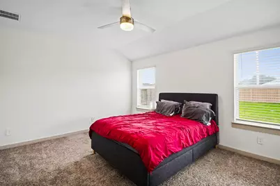 7310 Lakeway Bluff Lane, Richmond, TX 77407 - Photo 11
