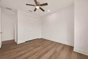 1502 Hussion St, Houston, TX 77003 - Photo 19