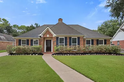 2022 Hillside Oak Lane, Houston, TX 77062 - Photo 1