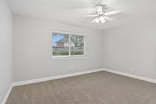 2022 Hillside Oak Ln, Houston, TX 77062 - Photo 23