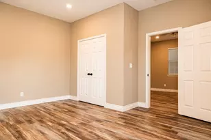 1306 S Austin St, Brenham, TX 77833 - Photo 5