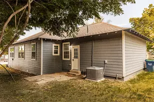 1306 S Austin St, Brenham, TX 77833 - Photo 15