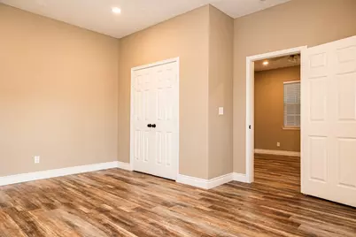 1306 S Austin Street, Brenham, TX 77833 - Photo 5