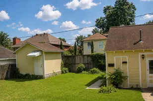 4388 Harvest Ln, Houston, TX 77004 - Photo 25