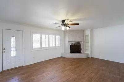 5718 Kuldell Drive, Houston, TX 77096 - Photo 15