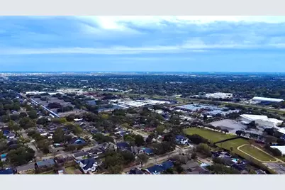 5718 Kuldell Drive, Houston, TX 77096 - Photo 27