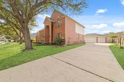 3212 Autumn Court, Pearland, TX 77584 - Photo 3