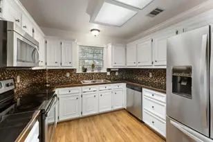 7506 Ramblewood Dr, Magnolia, TX 77354 - Photo 11