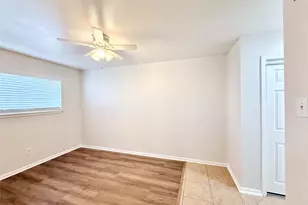 1141 N Durham Dr, Houston, TX 77008 - Photo 7