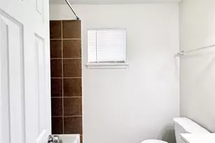 1141 N Durham Dr, Houston, TX 77008 - Photo 13