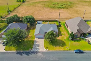 311 Sam Houston Dr, El Campo, TX 77437 - Photo 31