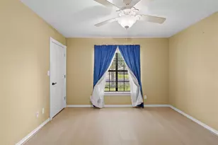 311 Sam Houston Dr, El Campo, TX 77437 - Photo 15